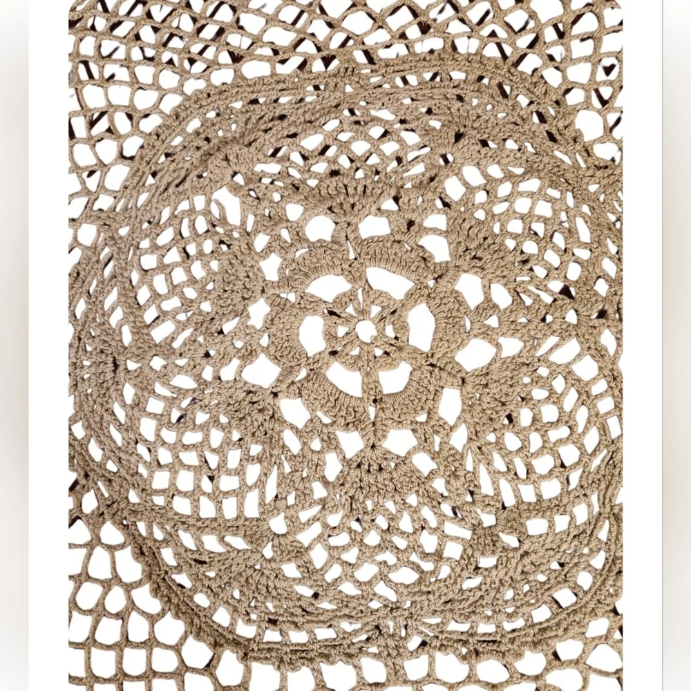 Hand Crafted Crochet Round Lace Doilie Handmade Floral Centerpiece Beige Vtg Mat